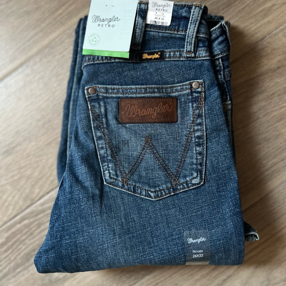 Wrangler Women’s Boot Cut Jeans - Dark Blue Denim (tags removed)